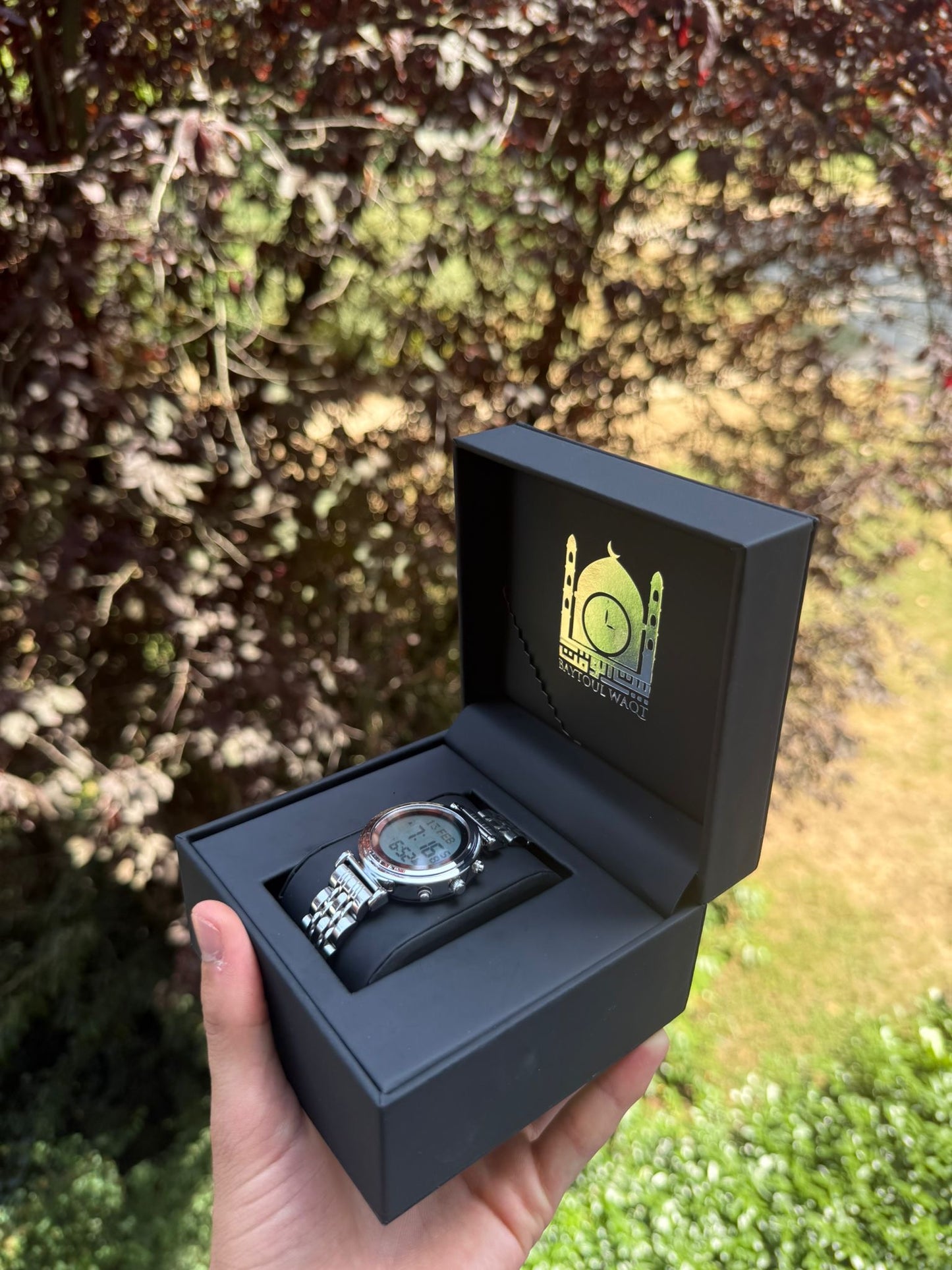 Qamar Watch