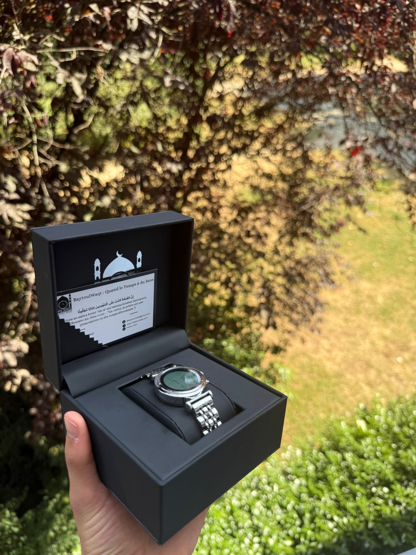 Qamar Watch