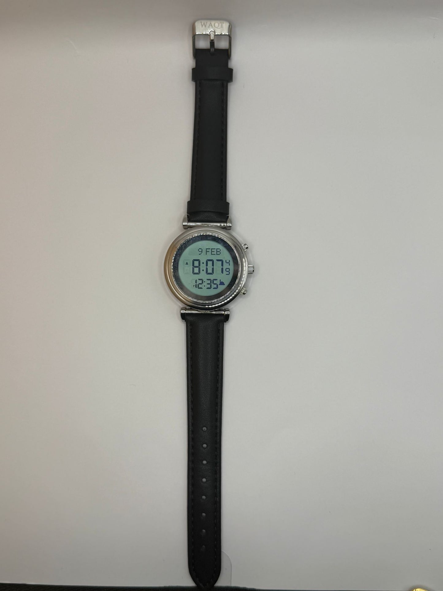 Qamar leather bracelet